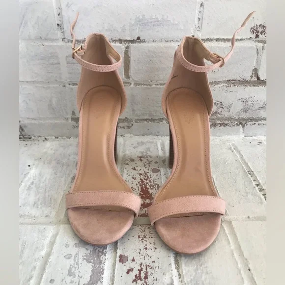 Charlotte russe deals chunky heels